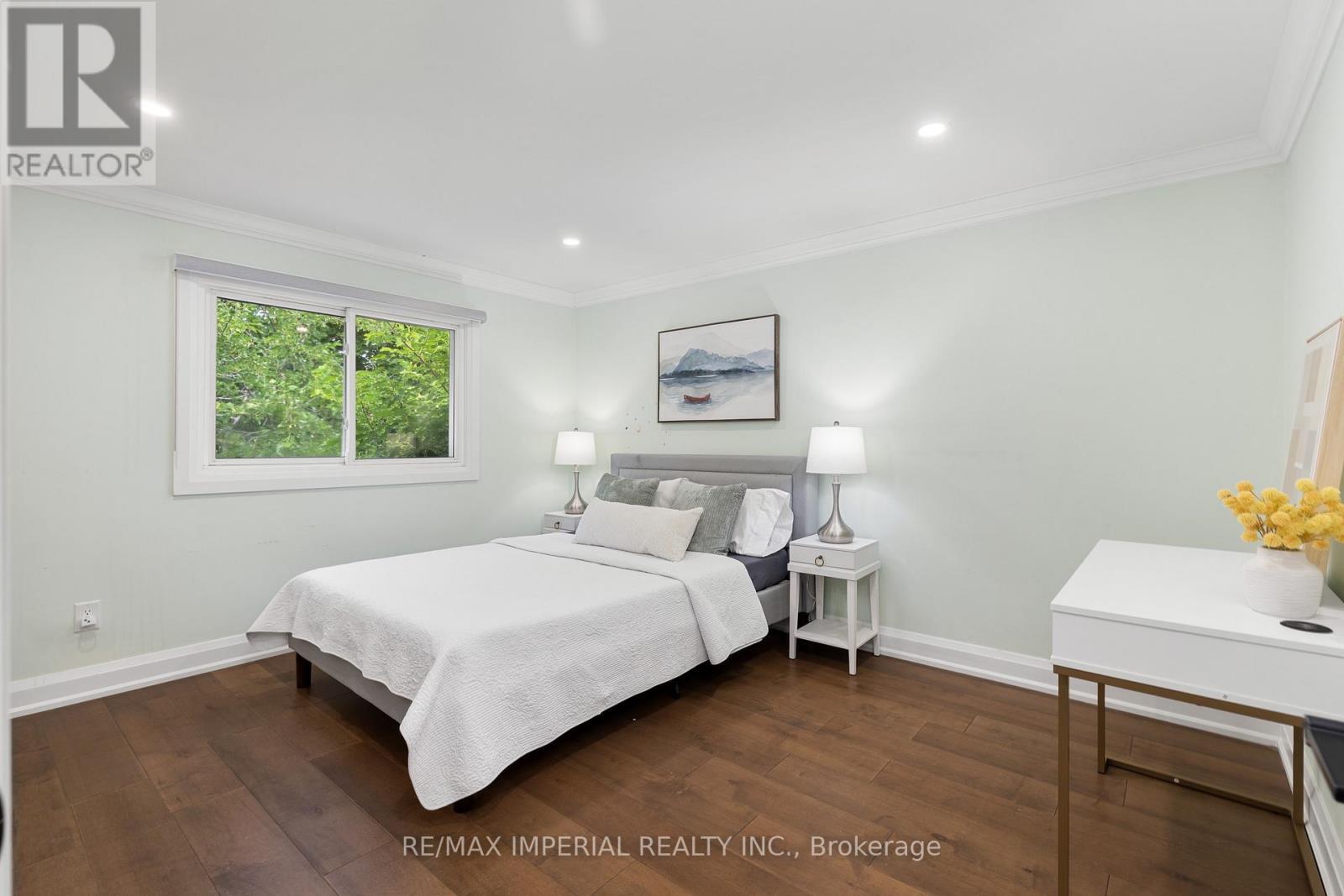 311 Youngstown Avenue, Mississauga, ON - Indoor Photo Showing Bedroom