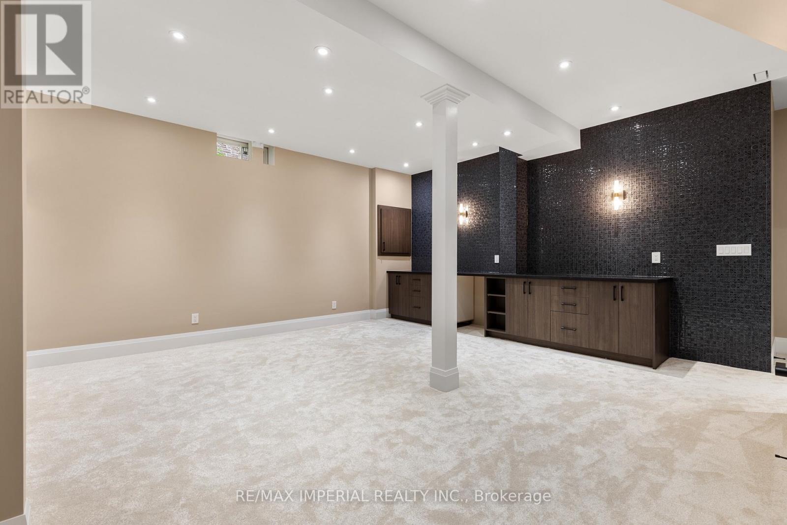 311 Youngstown Avenue, Mississauga, ON - Indoor Photo Showing Other Room