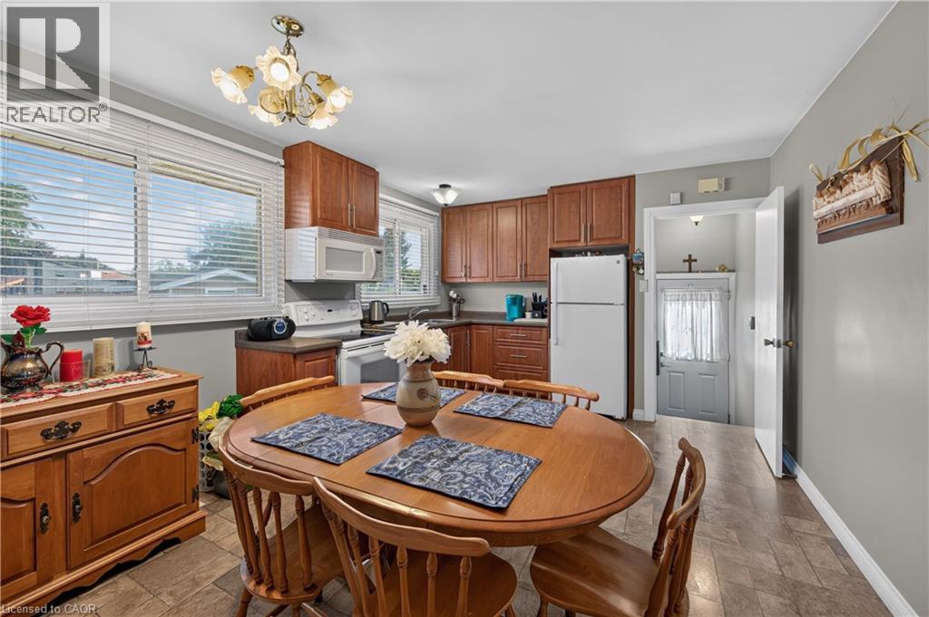 5 Kentley Drive, Hamilton, ON - Indoor