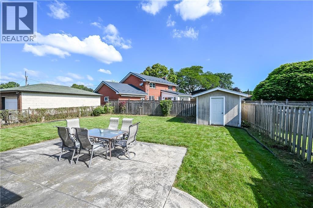5 Kentley Drive, Hamilton, ON - Outdoor With Backyard