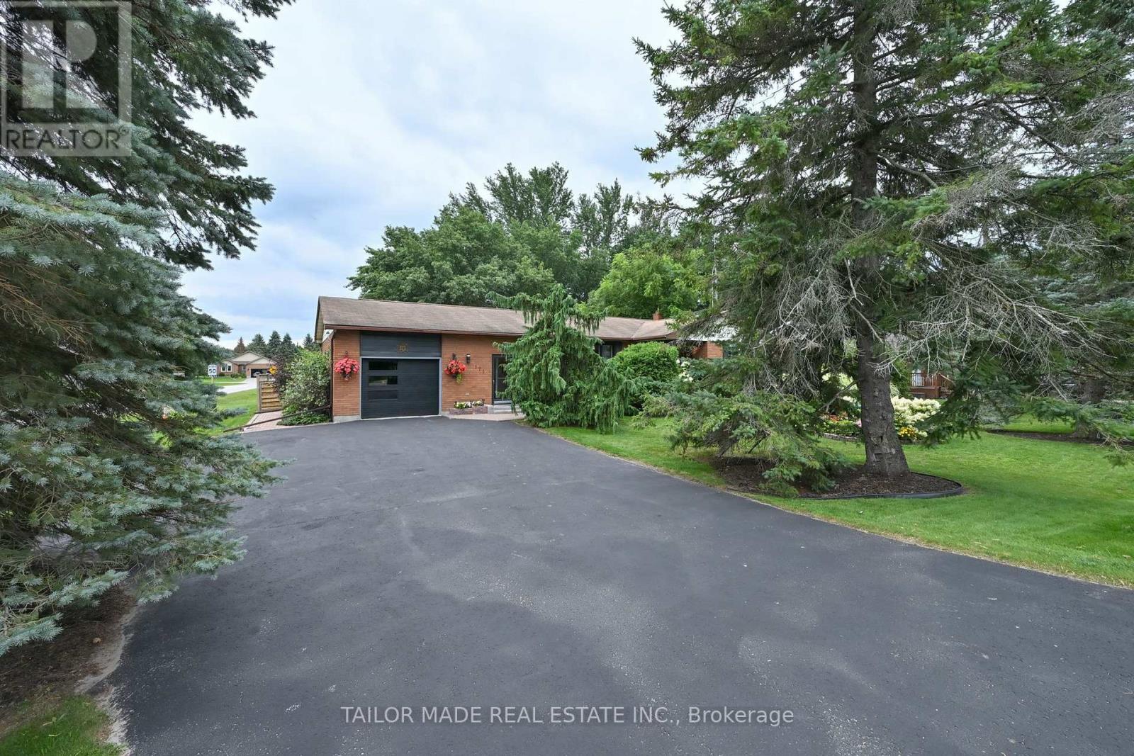 171 Murphy Road, Essa, ON - Outdoor