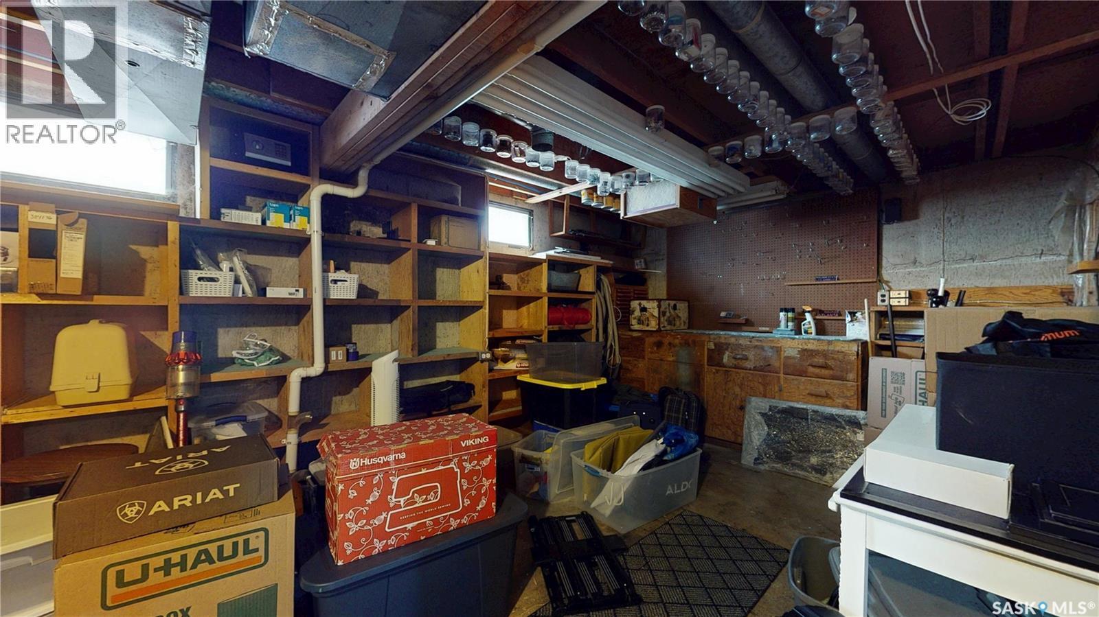 30 Probe Street, Regina, SK - Indoor