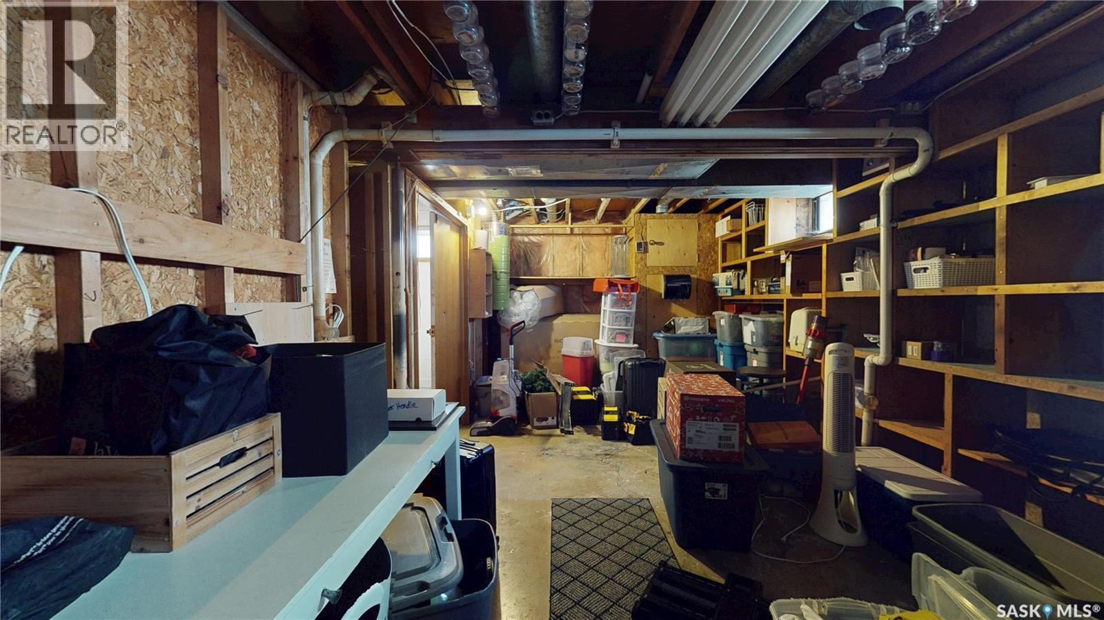 30 Probe Street, Regina, SK - Indoor
