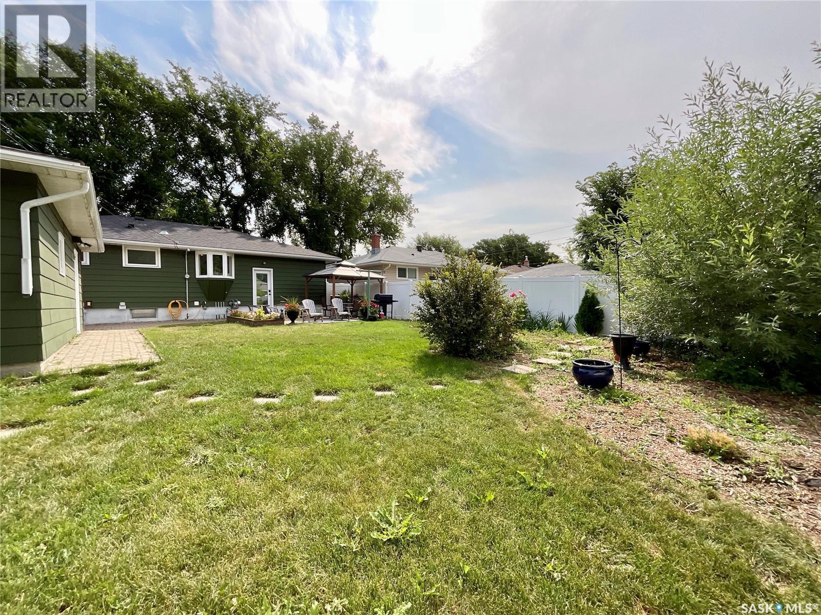 30 Probe Street, Regina, SK - Outdoor