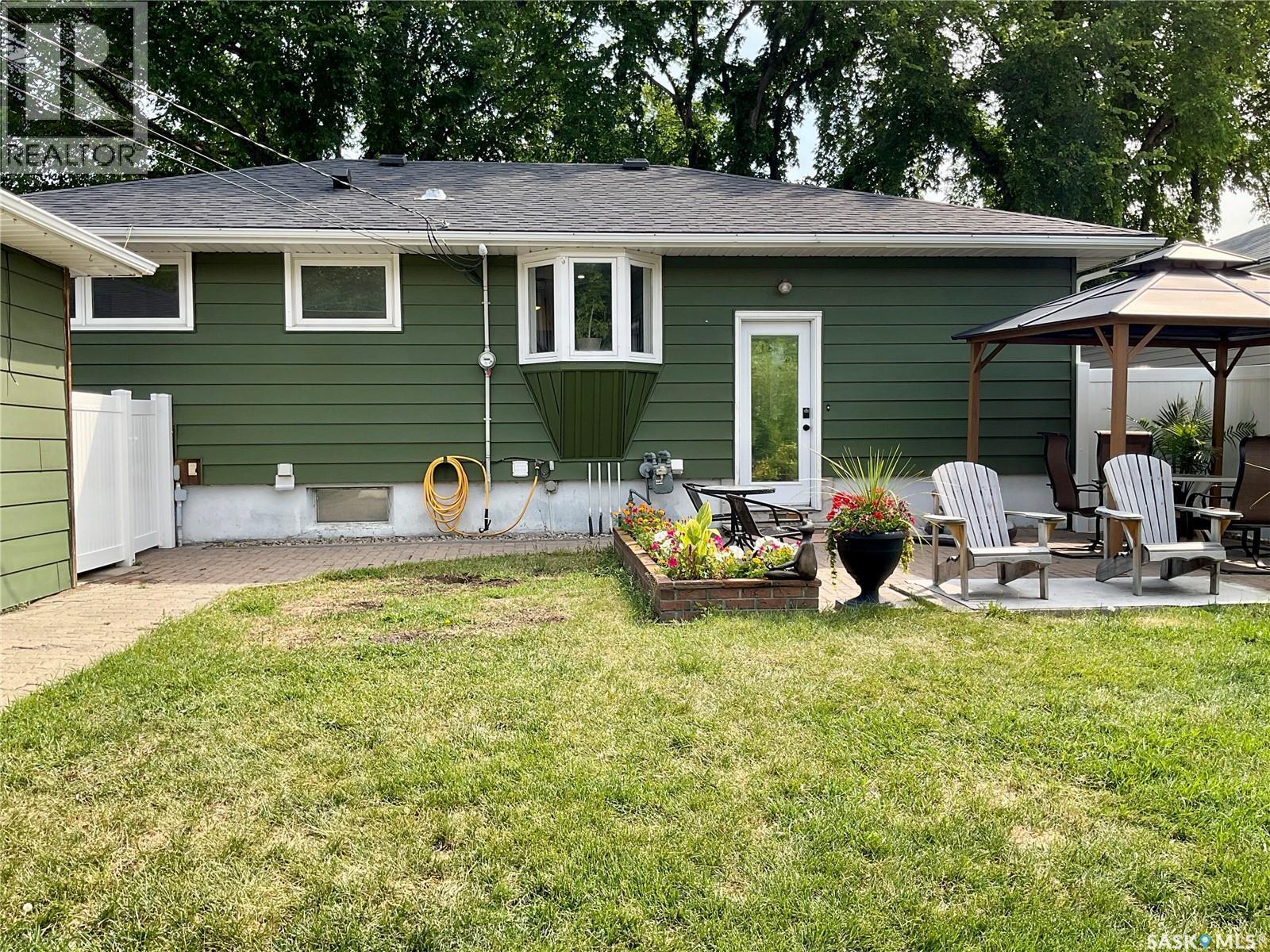 30 Probe Street, Regina, SK - Outdoor