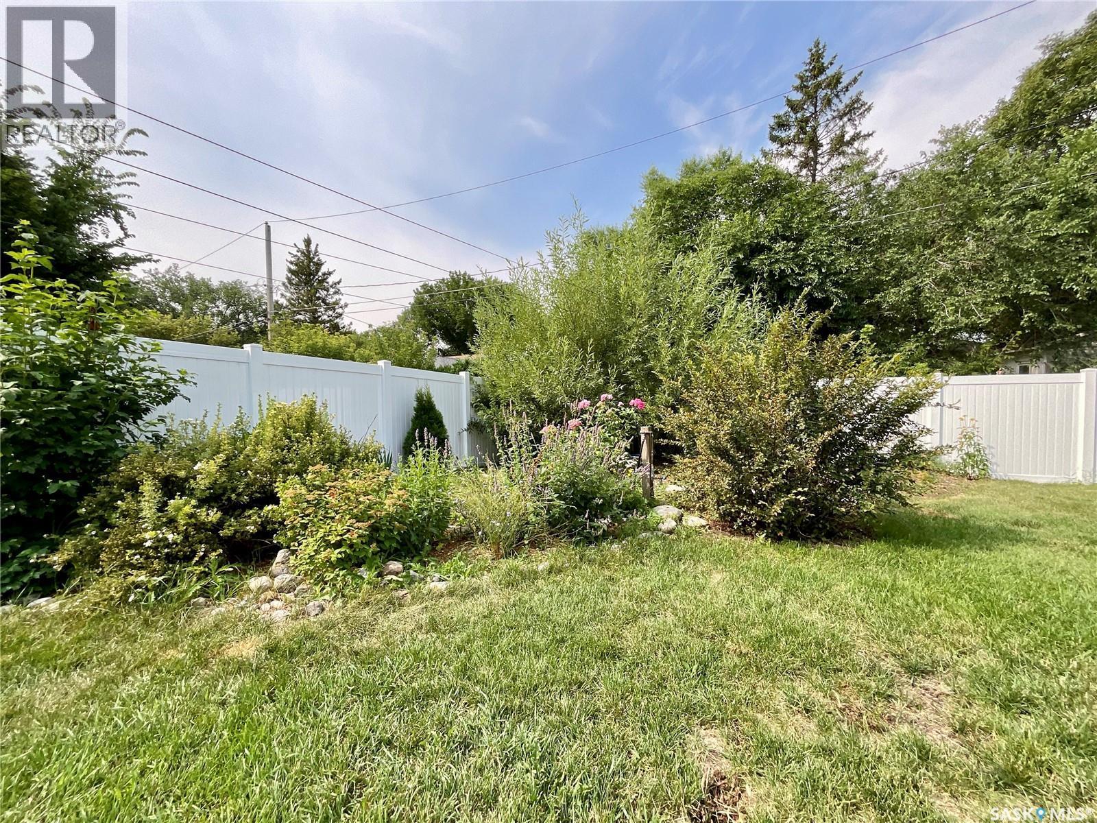 30 Probe Street, Regina, SK - Outdoor