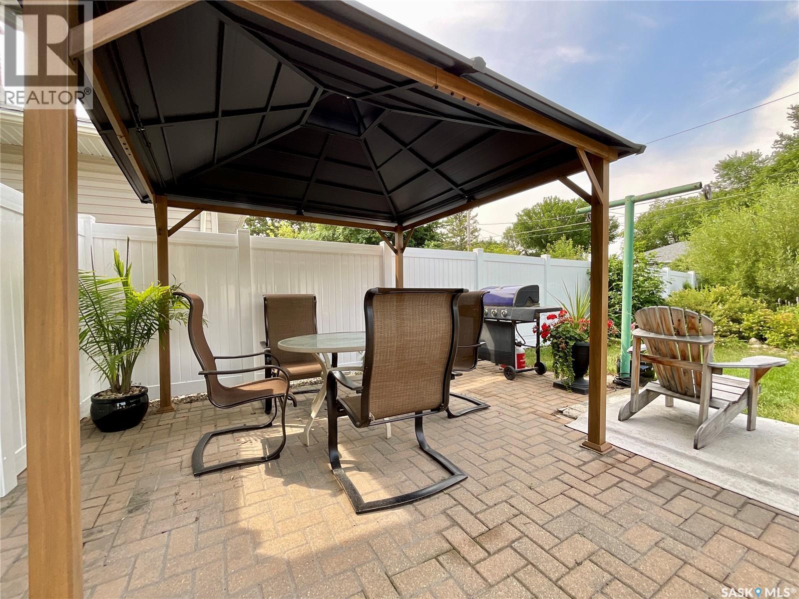30 Probe Street, Regina, SK - Outdoor With Deck Patio Veranda With Exterior