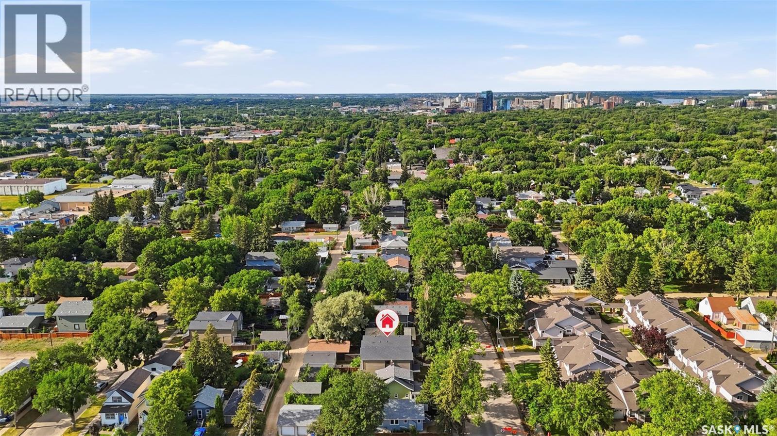 2136 B Lorne Avenue, Saskatoon, SK - Outdoor With View