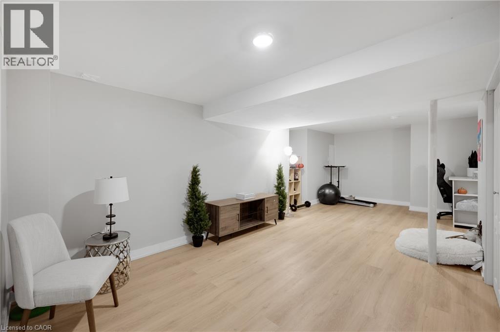 2265 Middlesmoor Crescent, Burlington, ON - Indoor