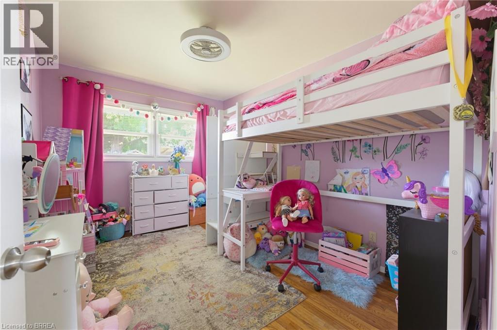 70 River Road, Brantford, ON - Indoor