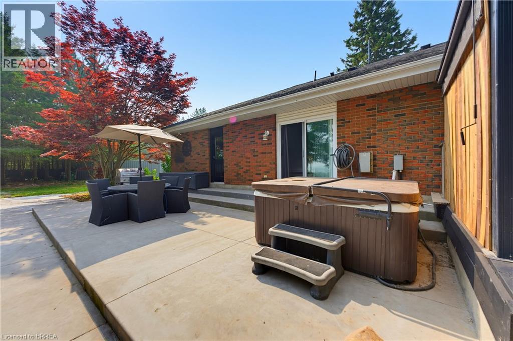 70 River Road, Brantford, ON - Outdoor With Exterior