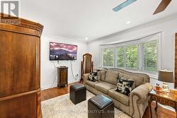 Primary W 4-Pc Bath, 2 W/I Closets, & Sitting Room - 