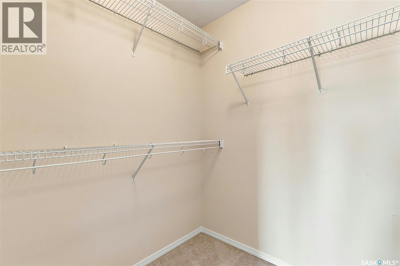 304 6 Lorne Place, Regina, SK - Indoor With Storage