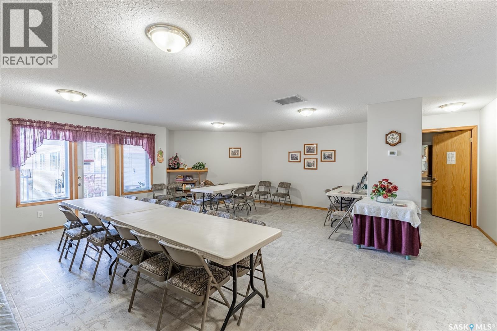 304 6 Lorne Place, Regina, SK - Indoor