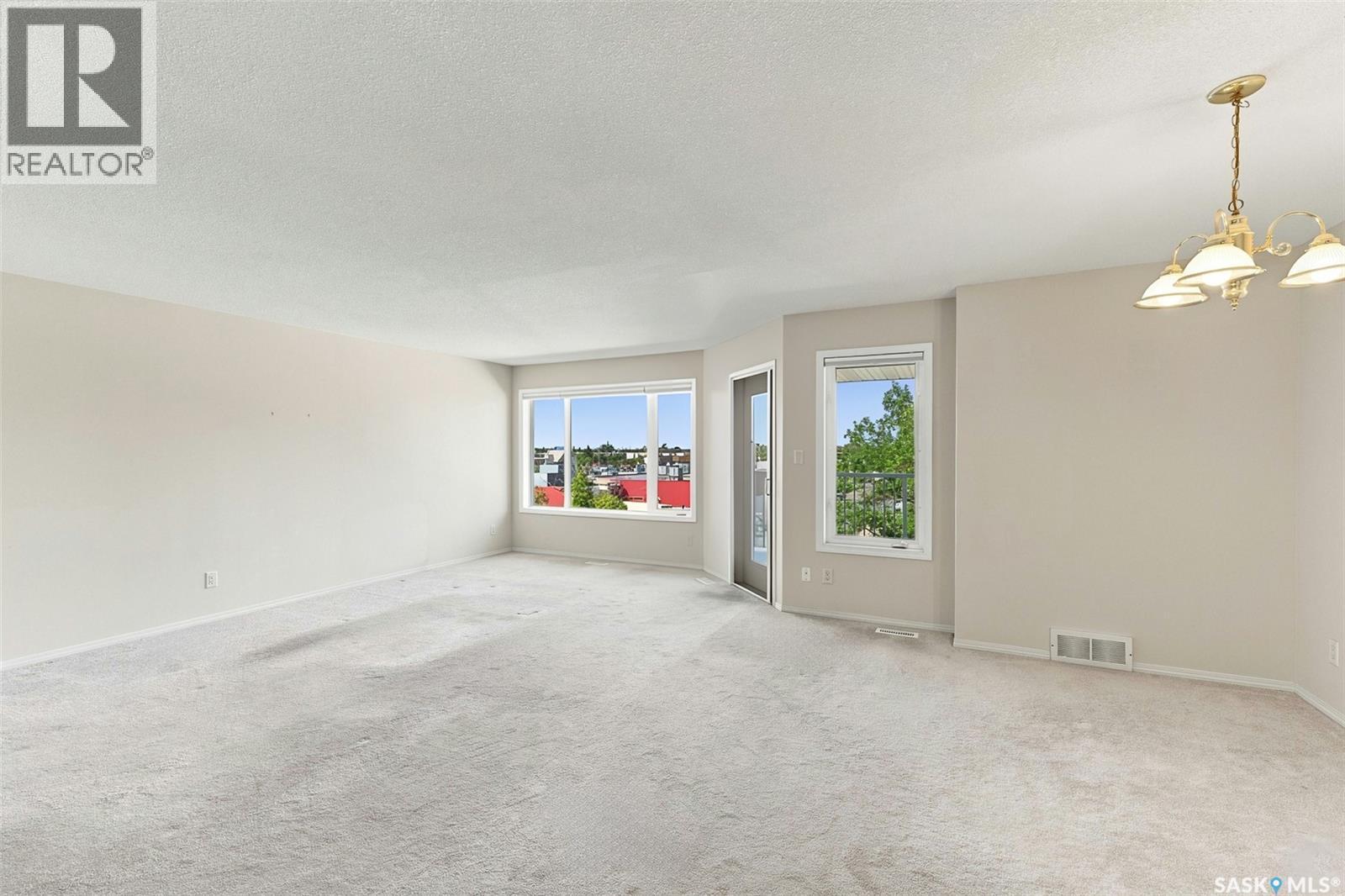 304 6 Lorne Place, Regina, SK - Indoor Photo Showing Other Room