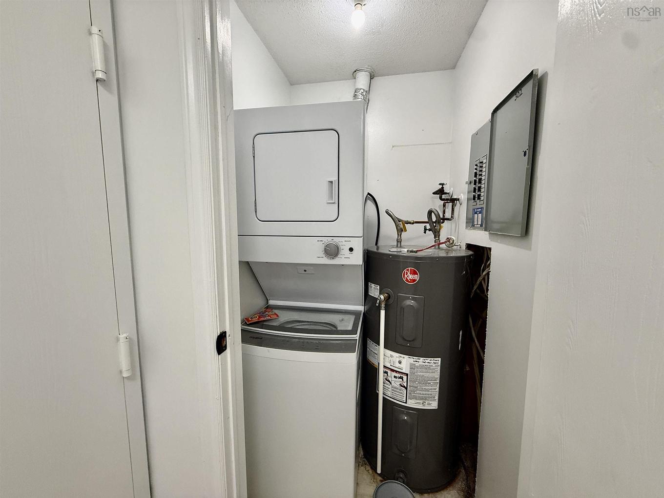 302 3700 John Parr Drive, Halifax, NS - Indoor Photo Showing Laundry Room