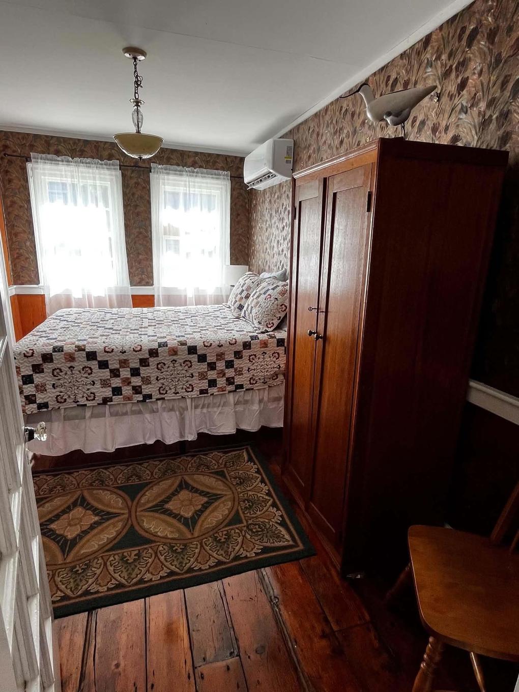 172 Water Street, Shelburne, NS - Indoor Photo Showing Bedroom
