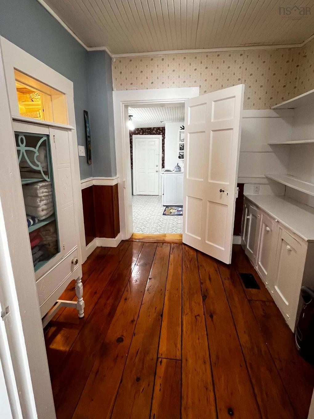 172 Water Street, Shelburne, NS - Indoor