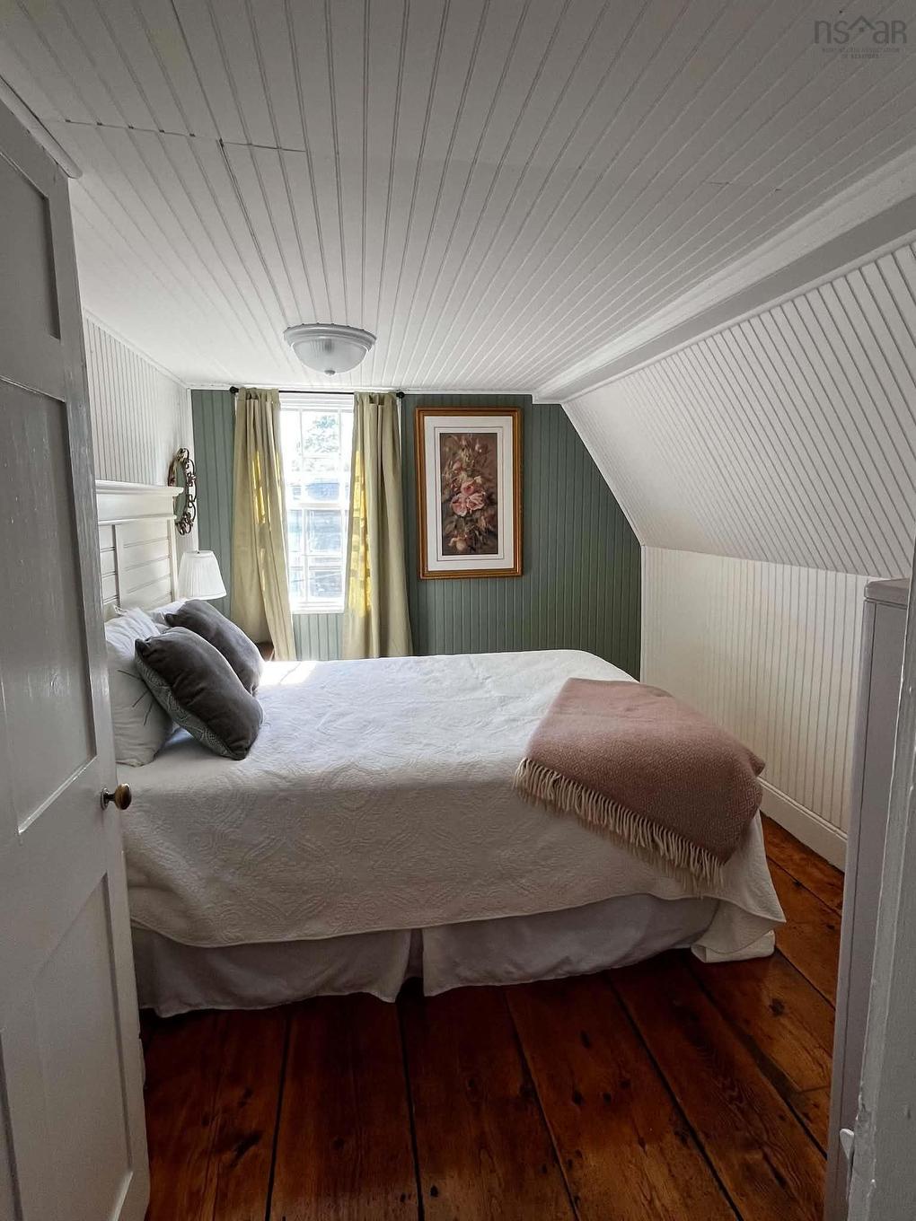 172 Water Street, Shelburne, NS - Indoor Photo Showing Bedroom