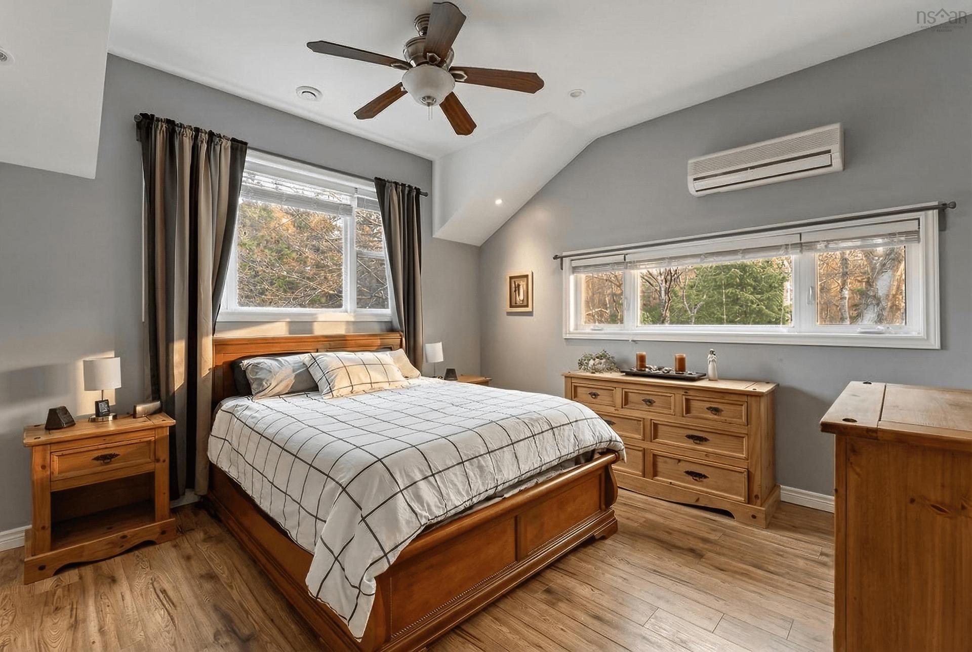 16 Wilcot Lane, Dartmouth, NS - Indoor Photo Showing Bedroom