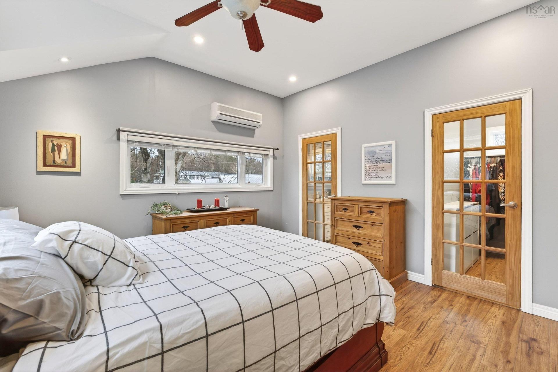16 Wilcot Lane, Dartmouth, NS - Indoor Photo Showing Bedroom