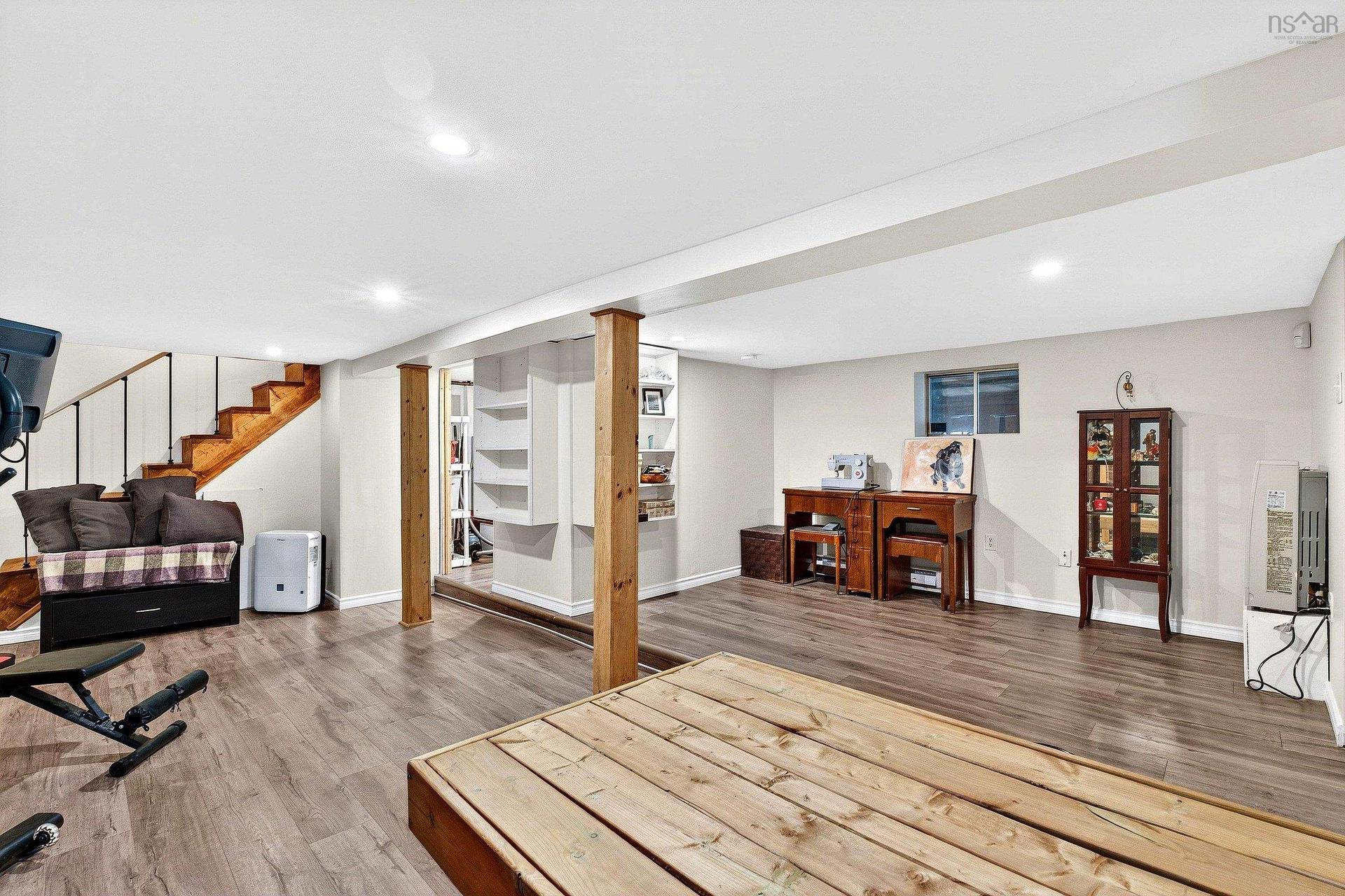16 Wilcot Lane, Dartmouth, NS - Indoor