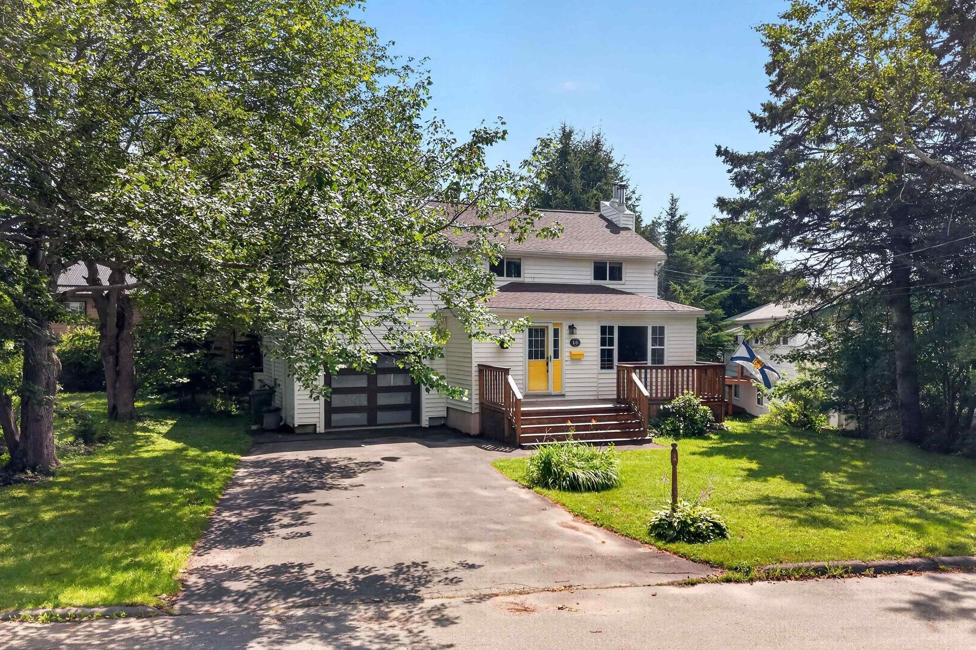 16 Wilcot Lane, Dartmouth, NS - Outdoor With Deck Patio Veranda