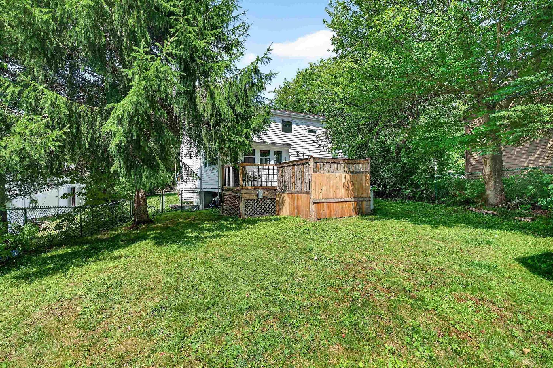 16 Wilcot Lane, Dartmouth, NS - Outdoor