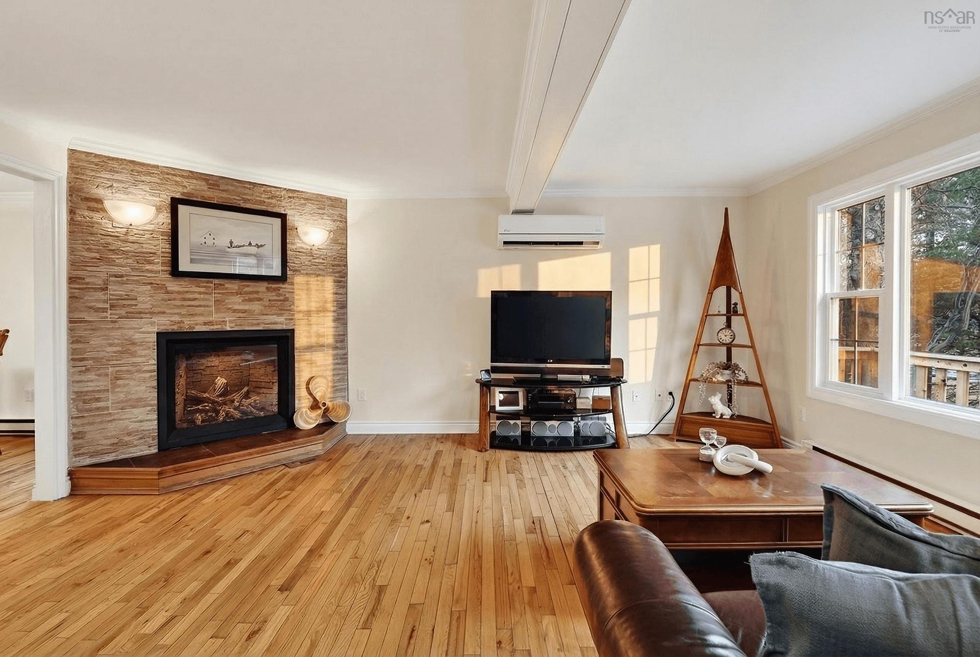 16 Wilcot Lane, Dartmouth, NS - Indoor Photo Showing Living Room With Fireplace