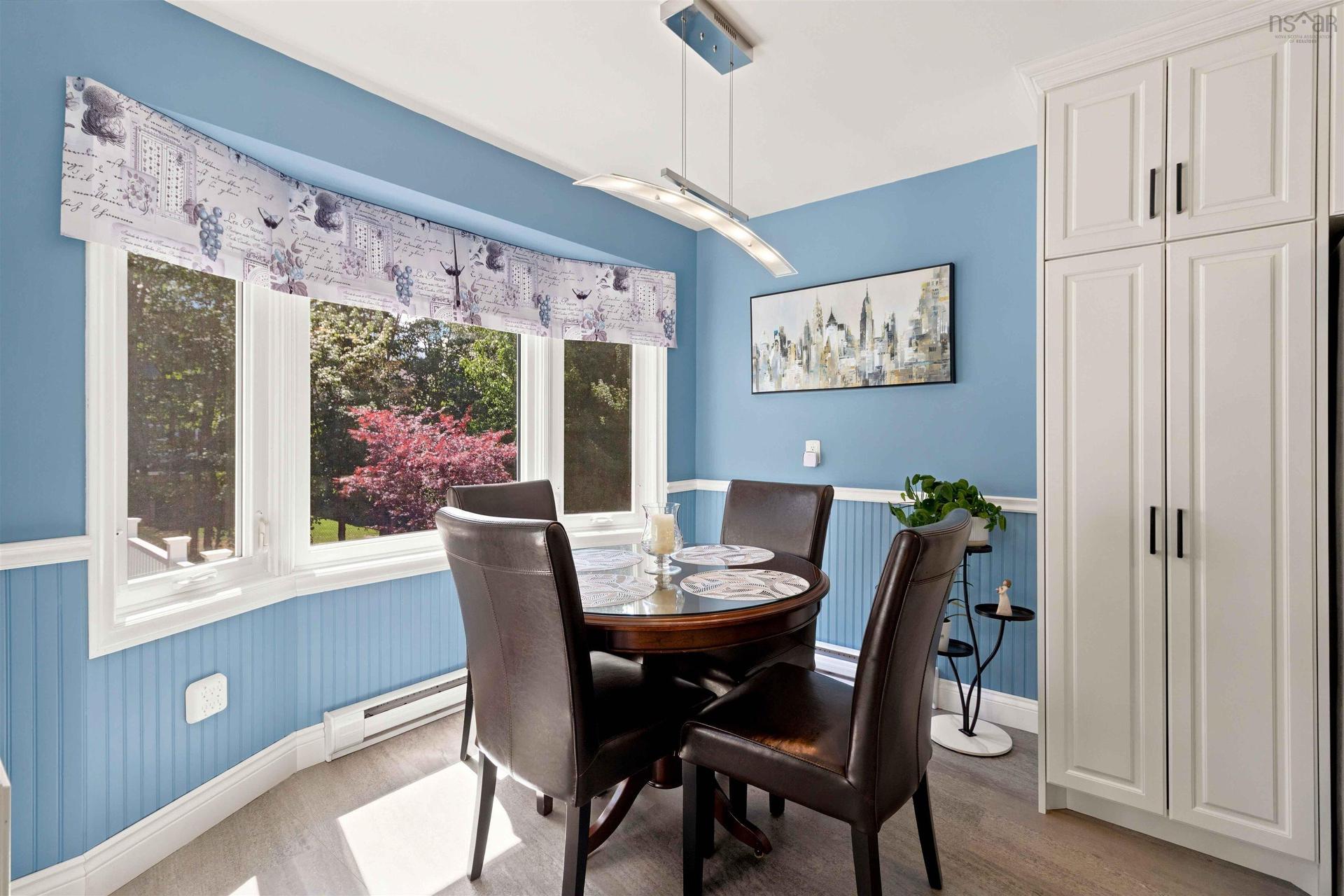 18 P Thomas Drive, Dartmouth, NS - Indoor Photo Showing Dining Room
