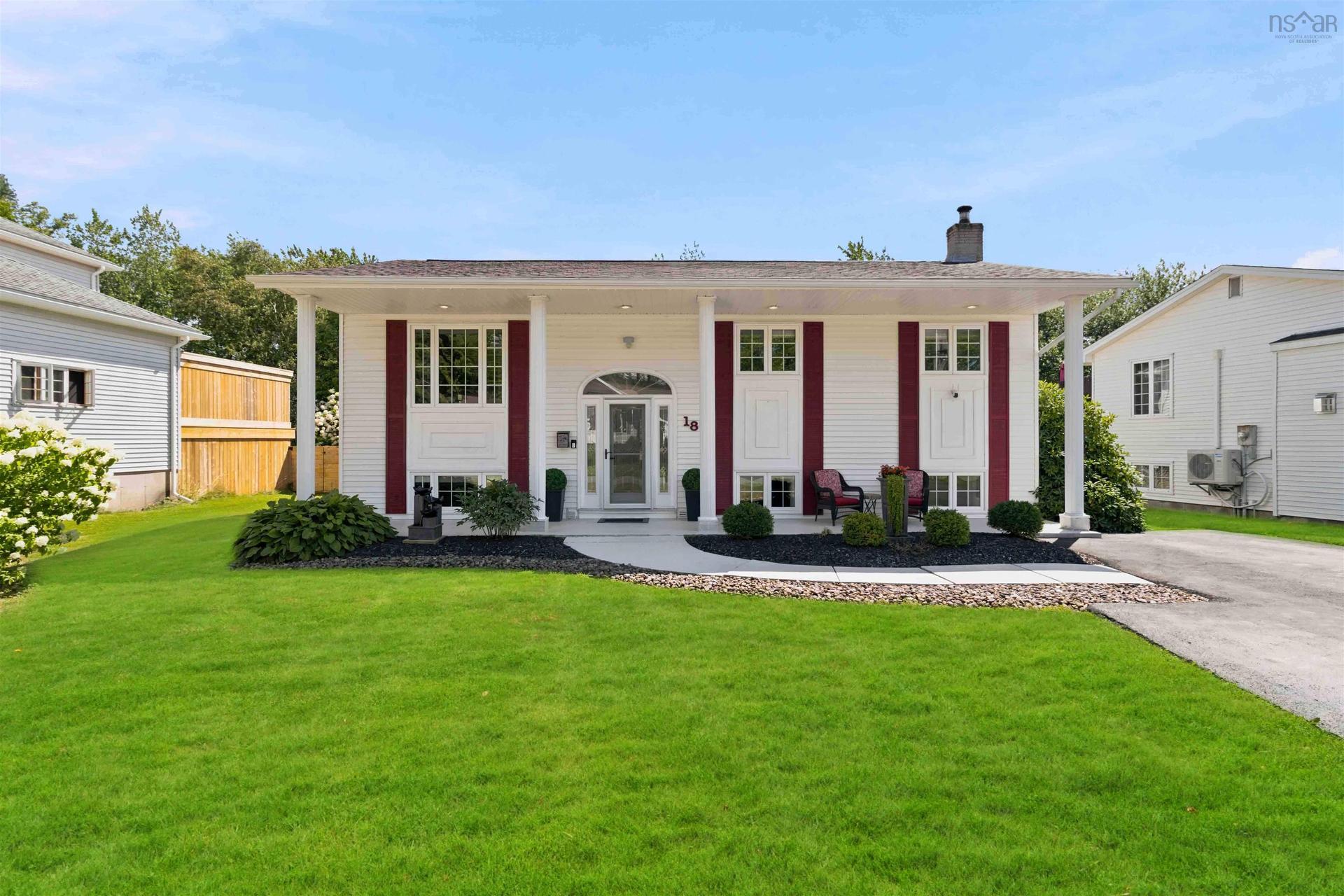 18 P Thomas Drive, Dartmouth, NS - Outdoor