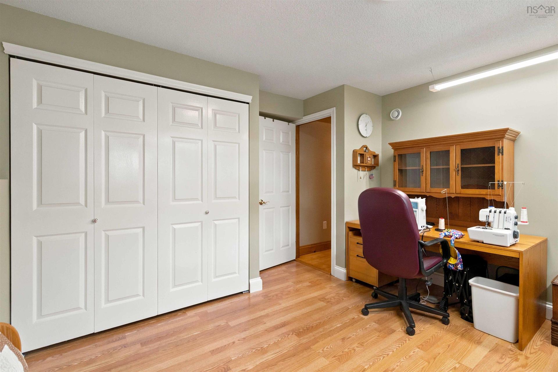 18 P Thomas Drive, Dartmouth, NS - Indoor Photo Showing Office