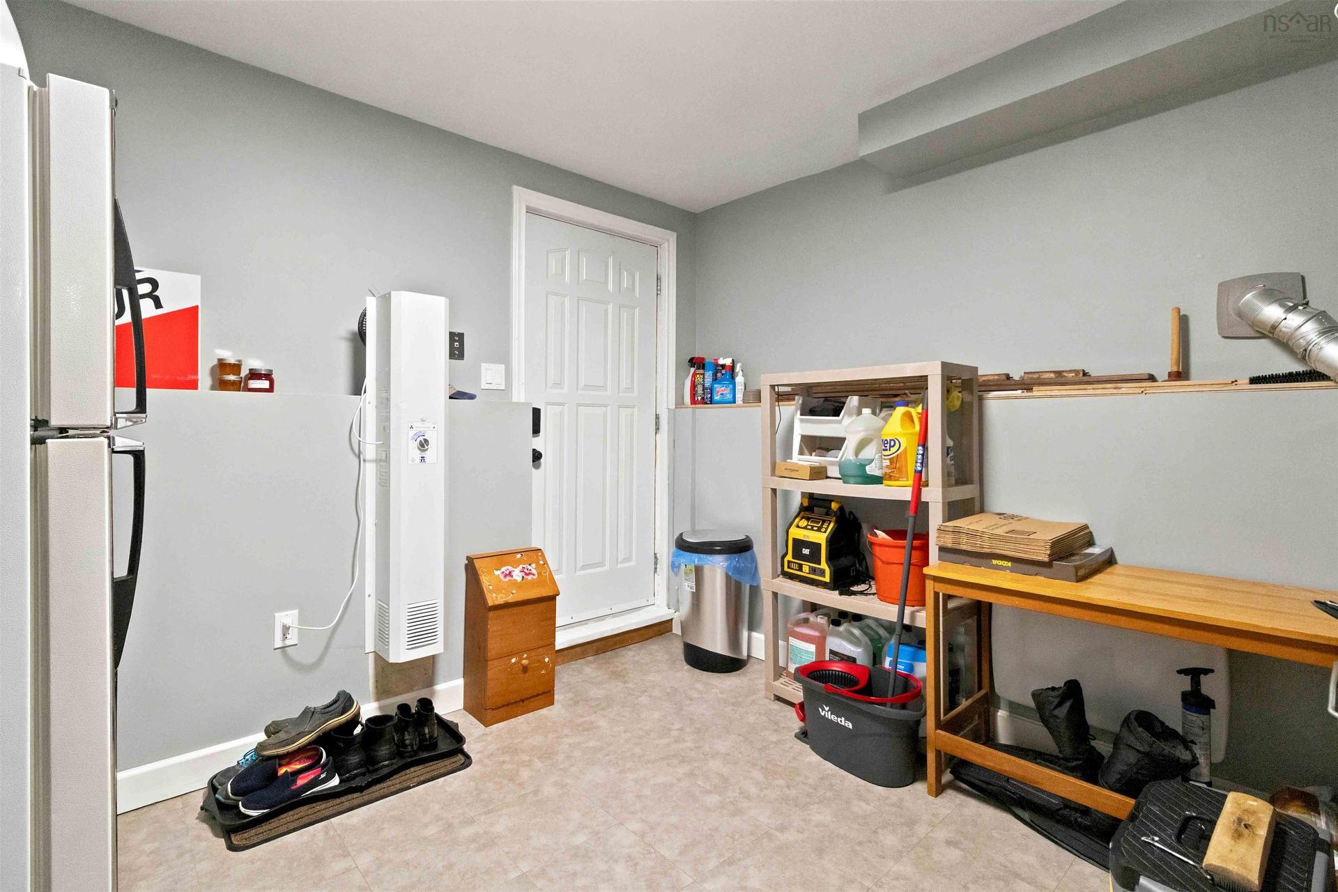 18 P Thomas Drive, Dartmouth, NS - Indoor