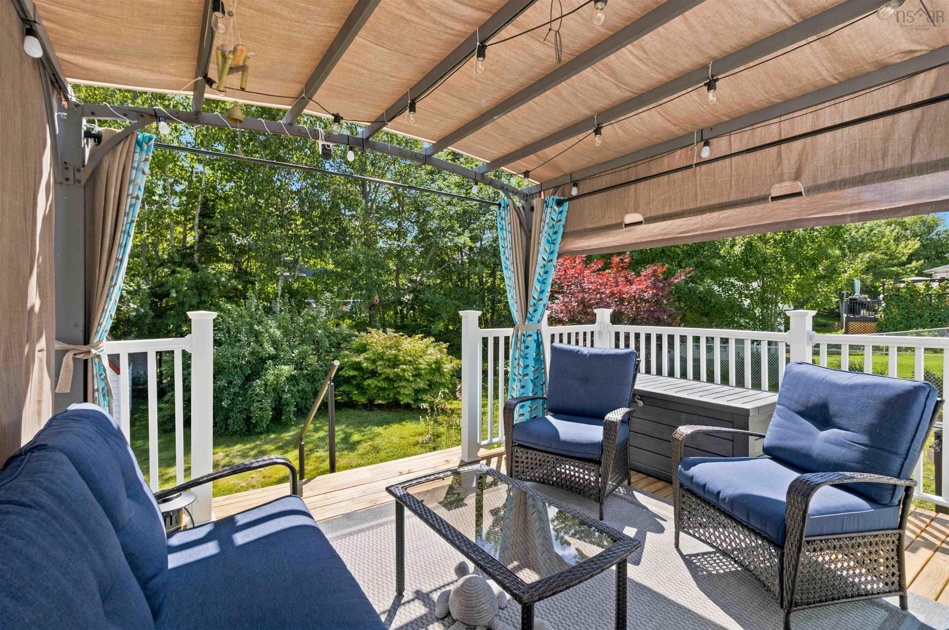 18 P Thomas Drive, Dartmouth, NS - Outdoor With Deck Patio Veranda With Exterior