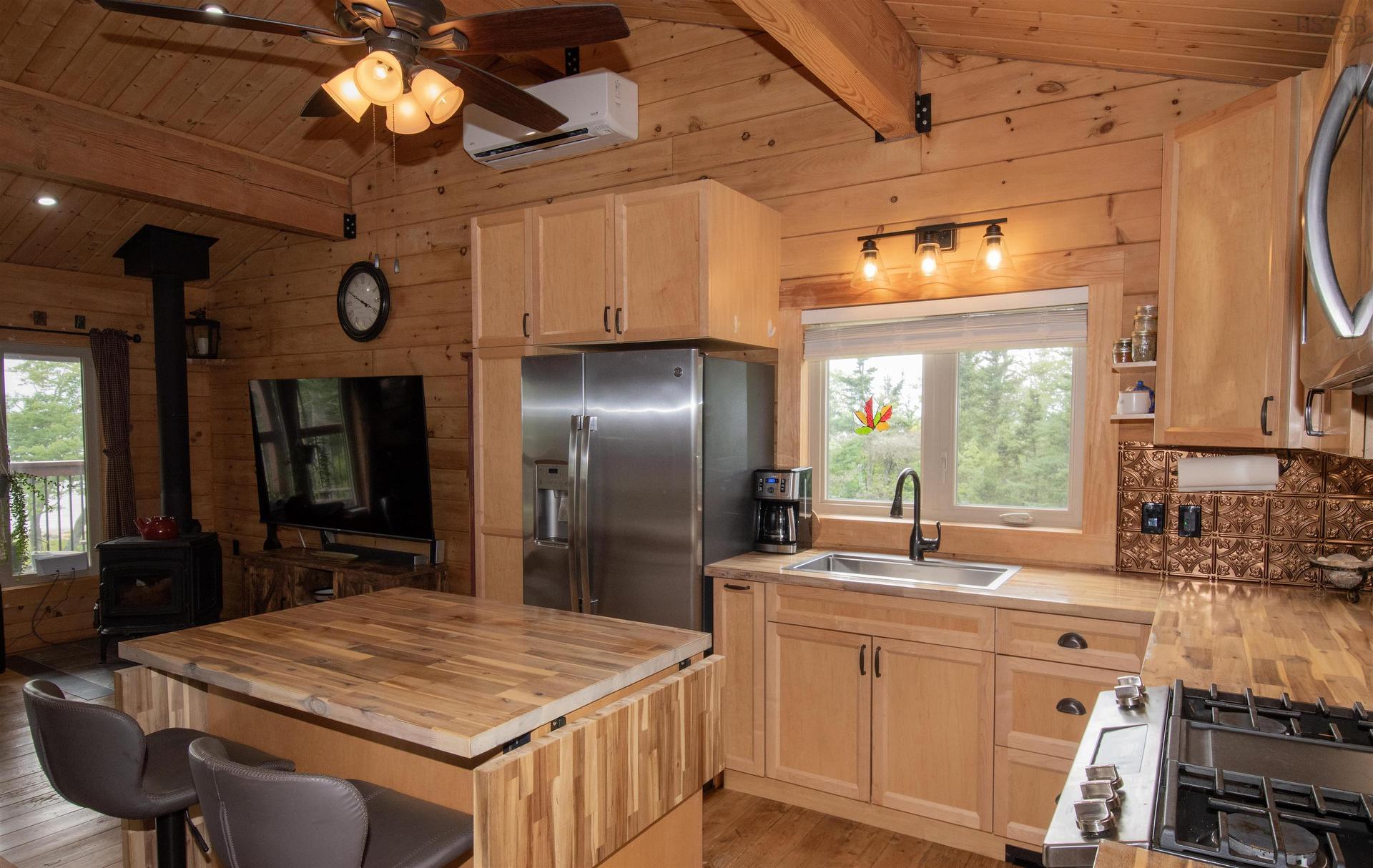 2250 Sandy Point Road, Sandy Point, NS - Indoor Photo Showing Other Room
