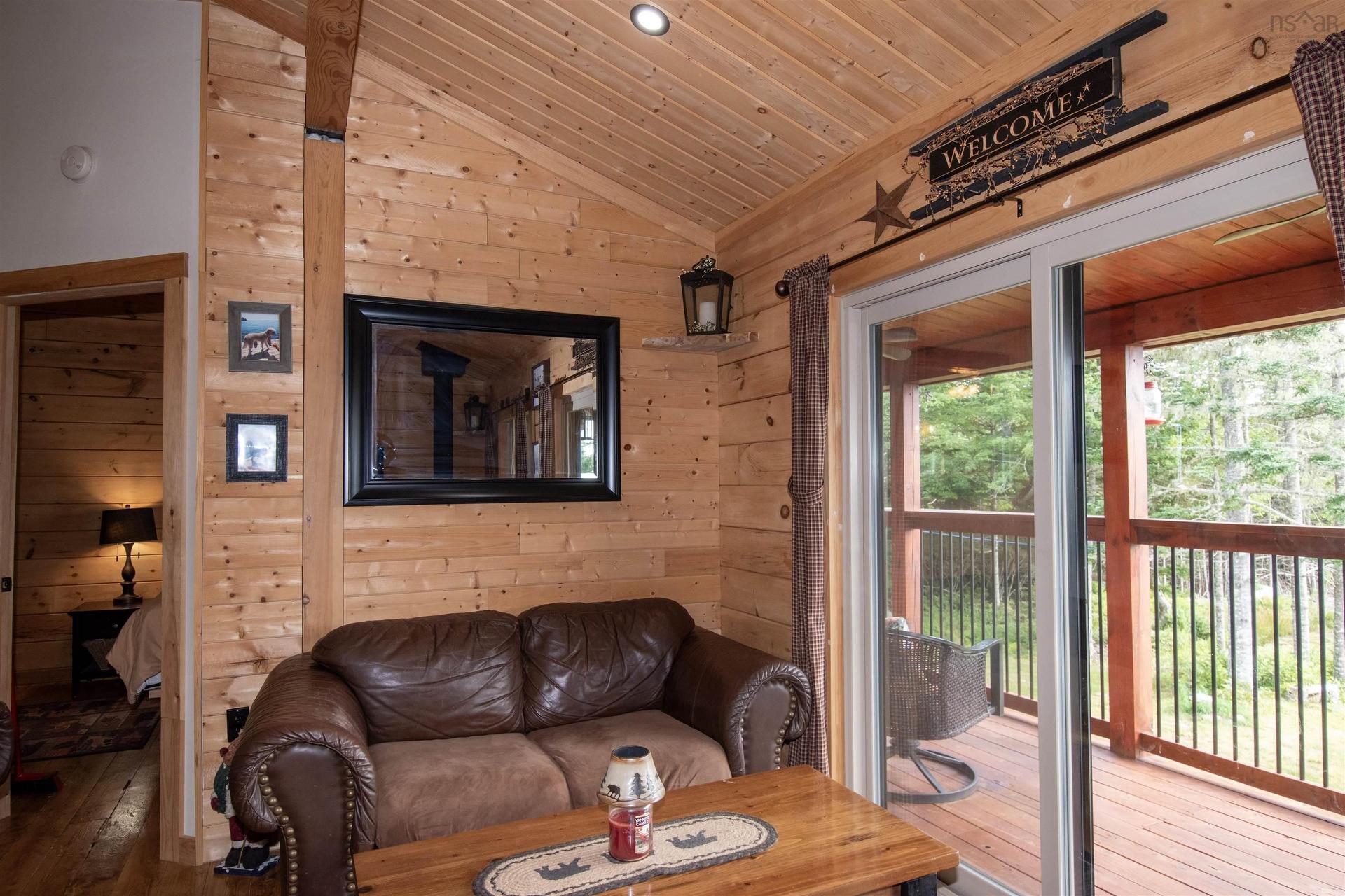 2250 Sandy Point Road, Sandy Point, NS - Indoor Photo Showing Living Room