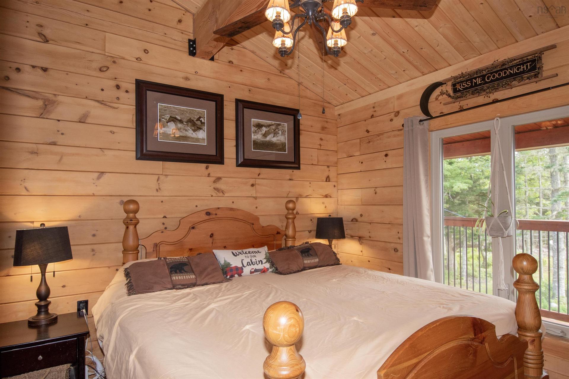 2250 Sandy Point Road, Sandy Point, NS - Indoor Photo Showing Bedroom