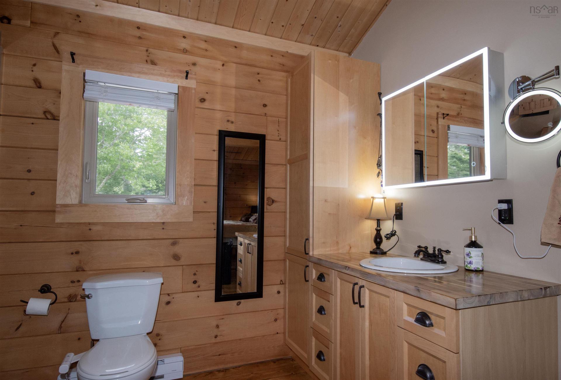 2250 Sandy Point Road, Sandy Point, NS - Indoor Photo Showing Bathroom