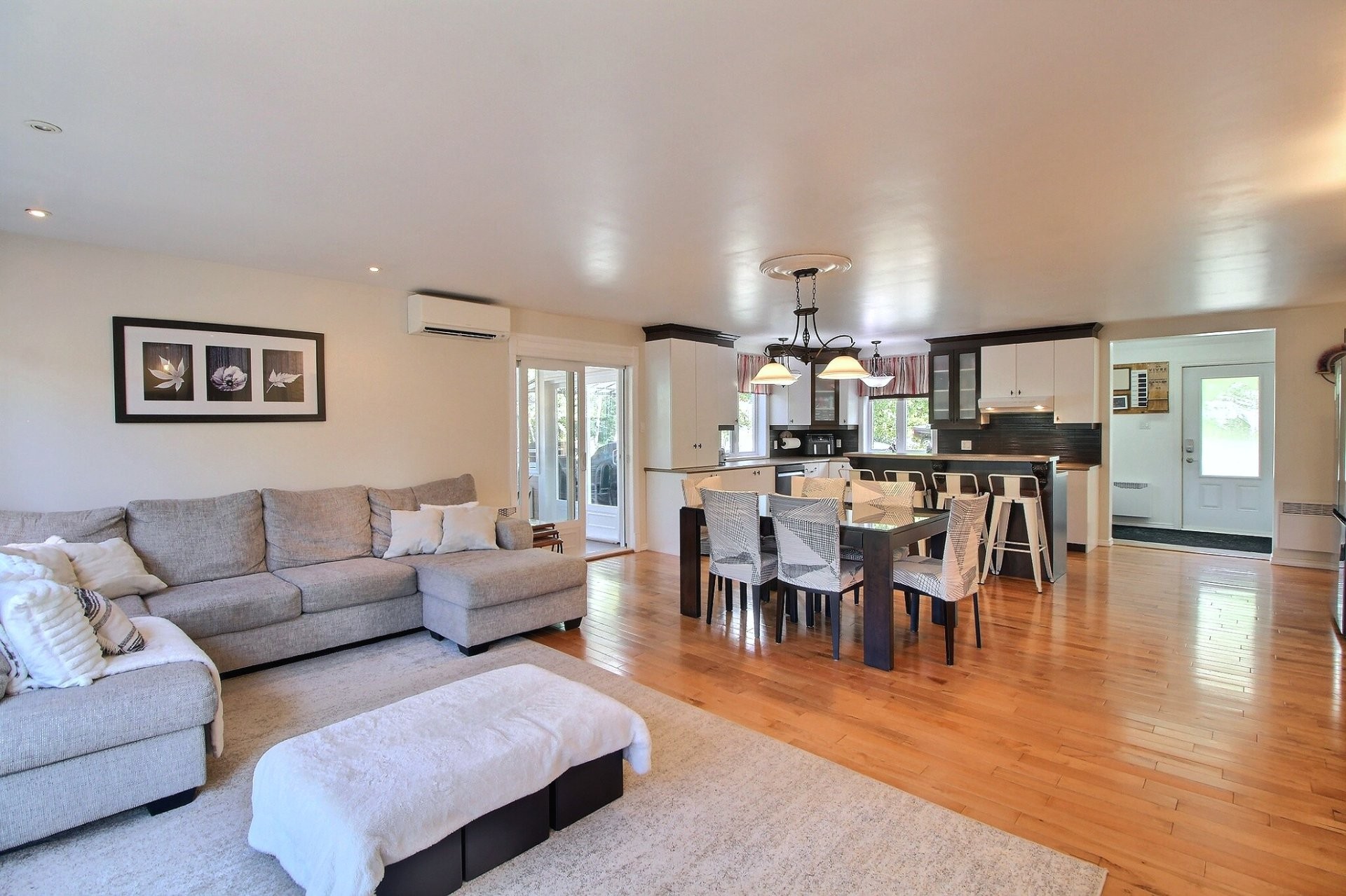 Overall view - 7 Ch. Proulx, Val-D'Or, QC - Indoor Photo Showing Living Room