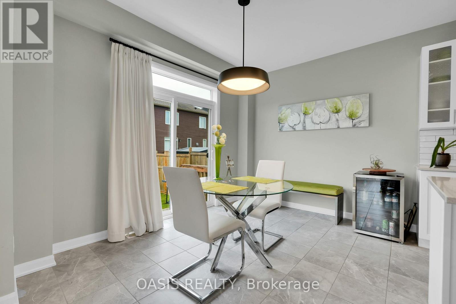 80 Lantern Road, Ottawa, ON - Indoor Photo Showing Dining Room
