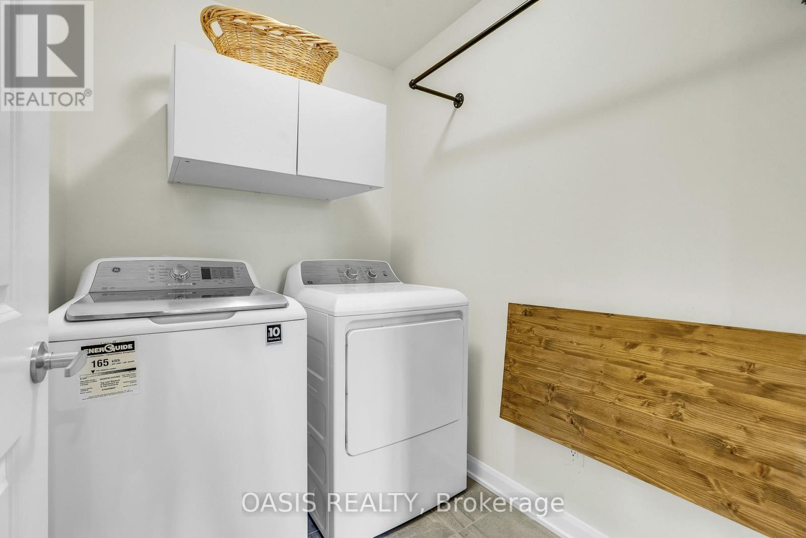 80 Lantern Road, Ottawa, ON - Indoor Photo Showing Laundry Room