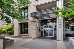 #1502-751 Fairfield Rd Victoria, BC V8W 4A4