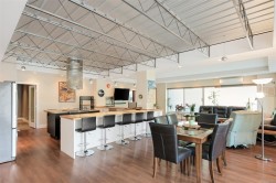 #105-2245 James White Blvd Sidney, BC V8L 1Z5