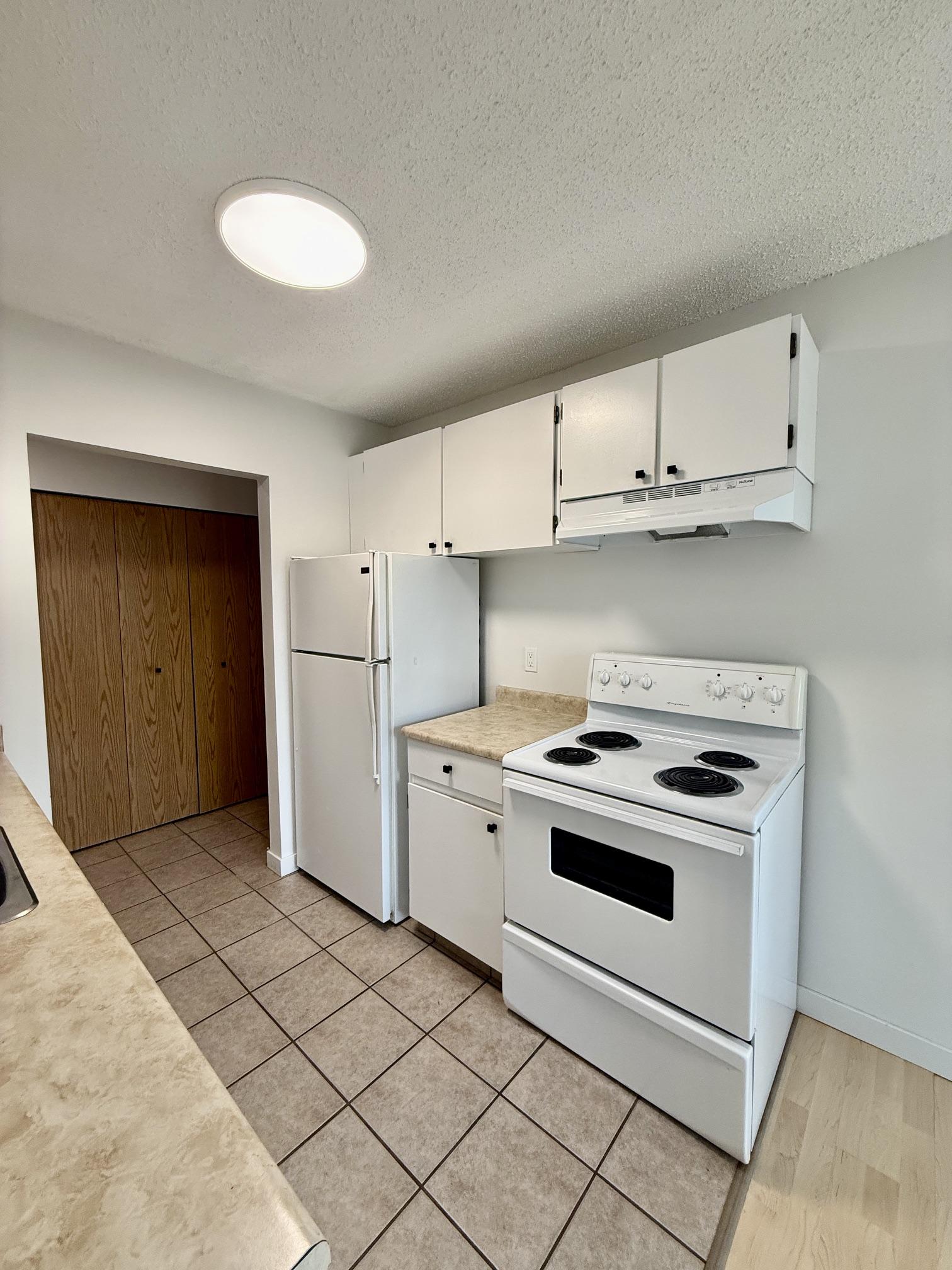 210-1108 23Rd N Avenue, Cranbrook, BC - Indoor Photo Showing Kitchen