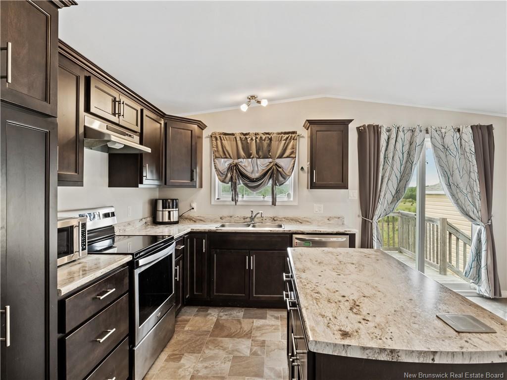 14 Telex, Dieppe, NB