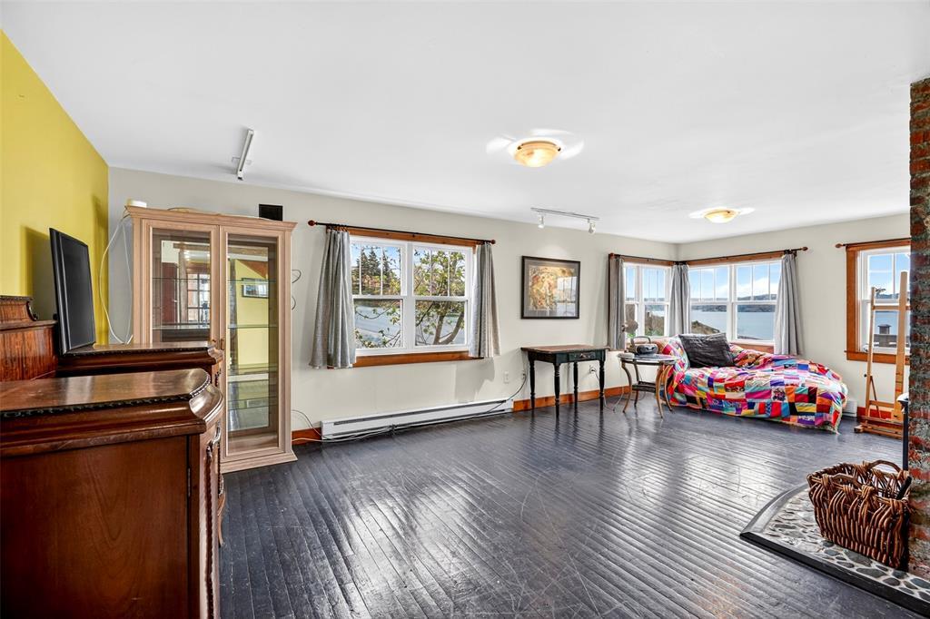 9 Bareneed Road, Bareneed, NL - Indoor