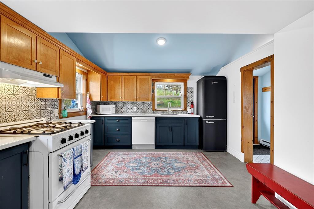 9 Bareneed Road, Bareneed, NL - Indoor Photo Showing Kitchen