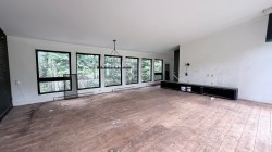 Salon - 