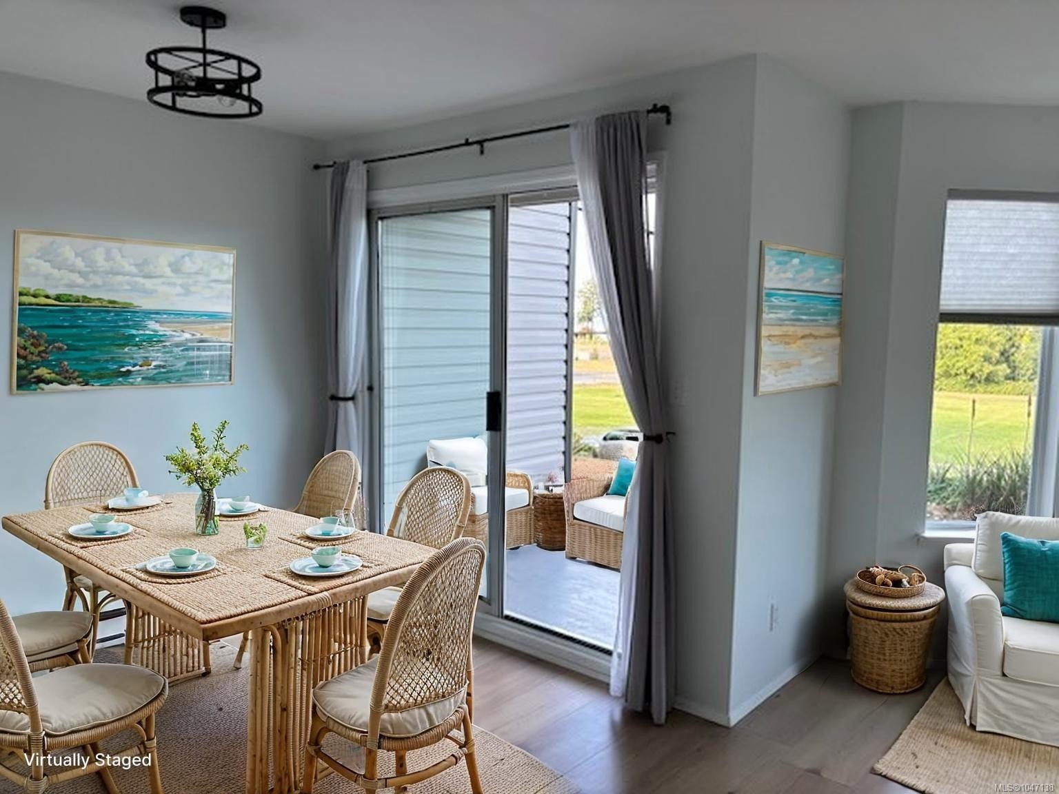#106-9916 Daniel St, Chemainus, BC - Indoor Photo Showing Dining Room