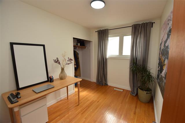 73 Holt Dr, Winnipeg, MB - Indoor Photo Showing Other Room